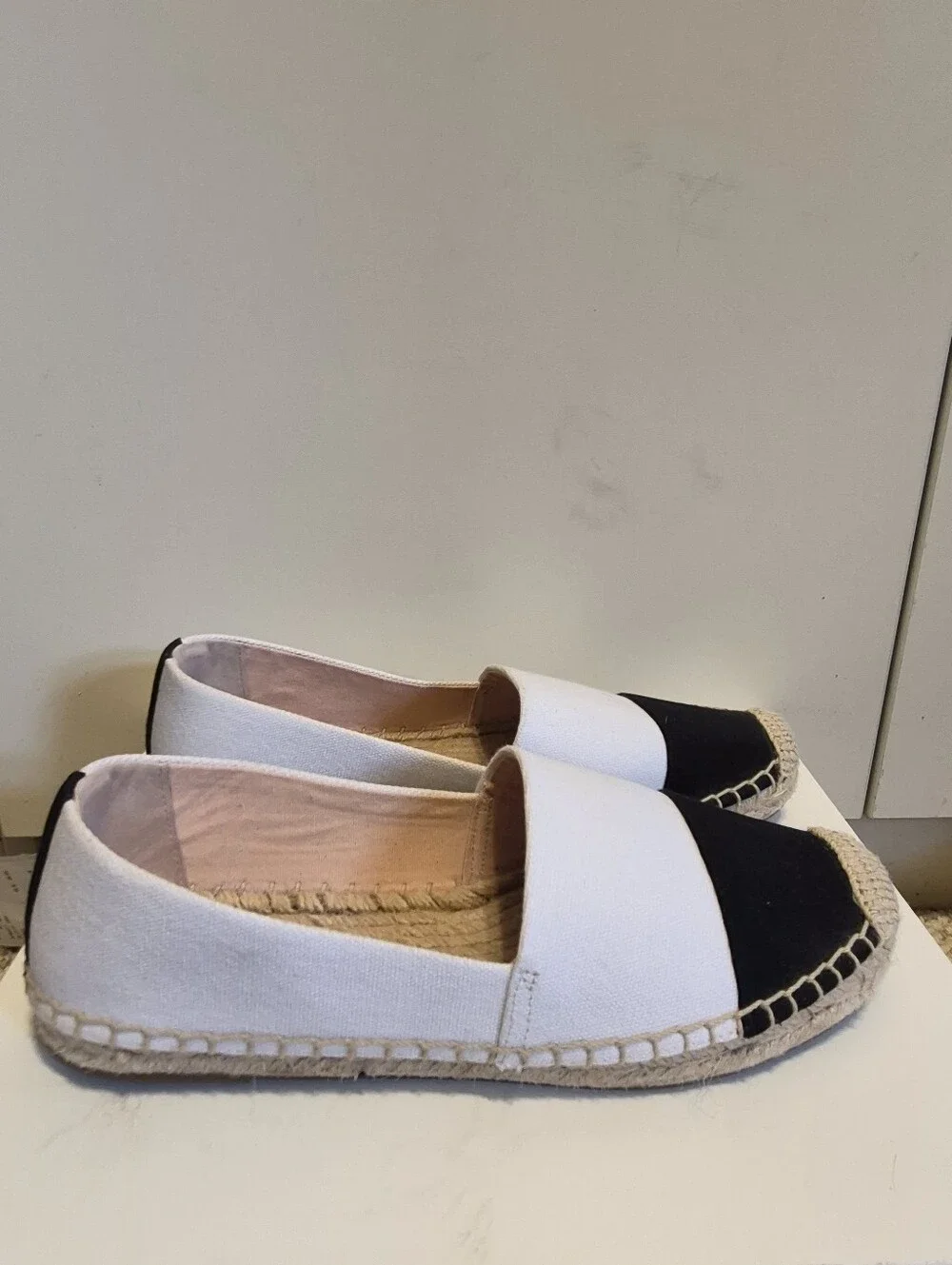 New J.Crew Navy White Canvas Colorblock Espadrilles Loafers Sz. 7.5 Ret $120